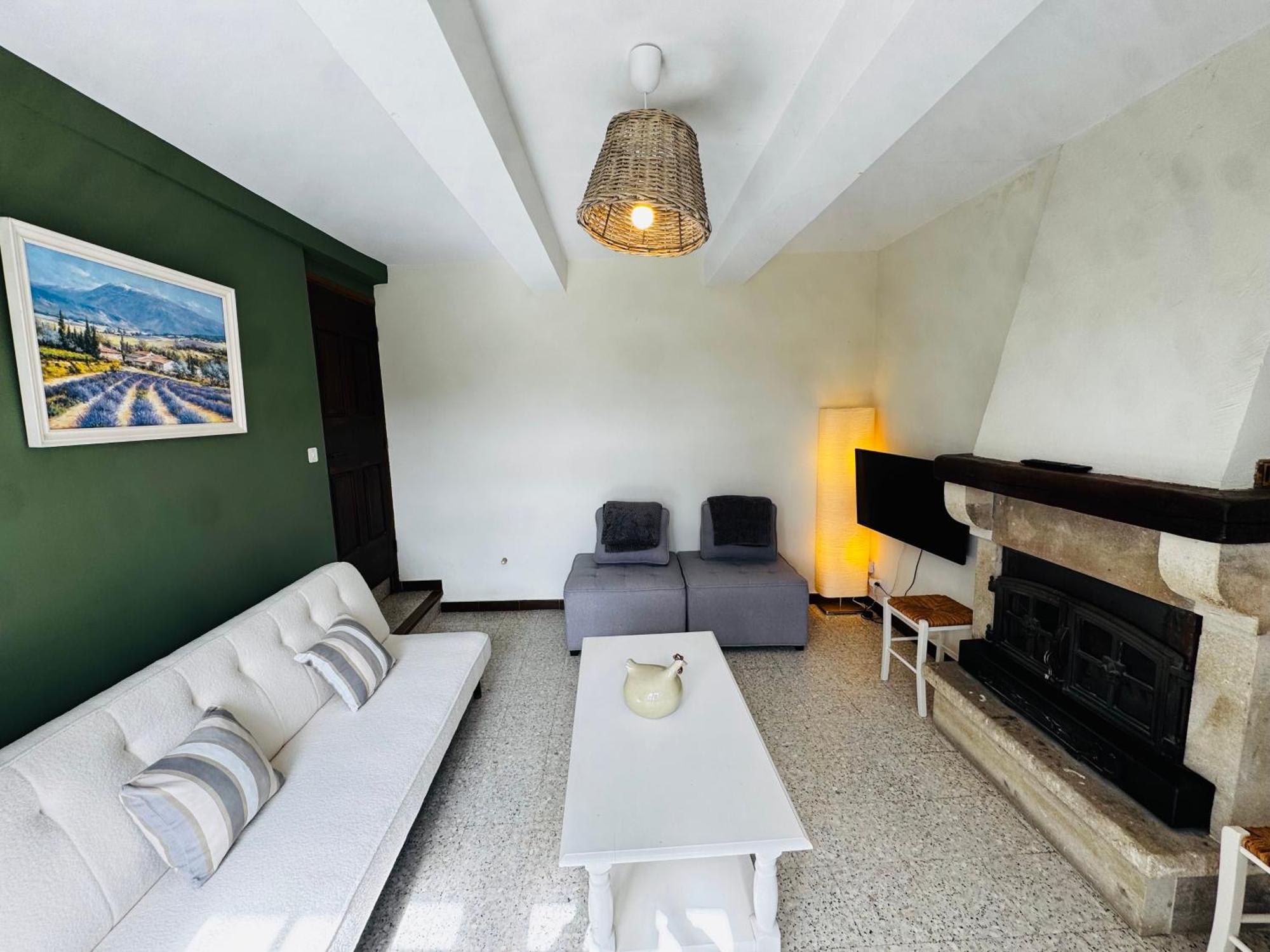 Gite La Bastide De La Loge Au Pied Du Mont Ventoux Sault-de-Vaucluse Δωμάτιο φωτογραφία